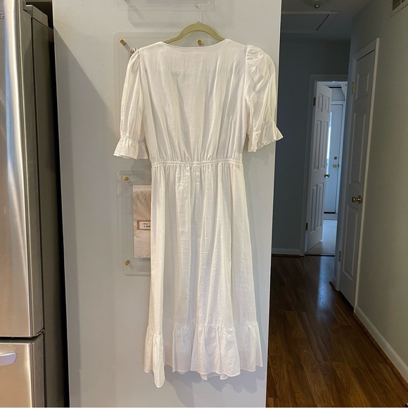 Gal Meets Glam Blakely Dress in Soft White - Picture 5 of 6